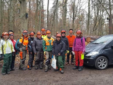 Motorsägenlehrgang für Frauen - Gruppenbild