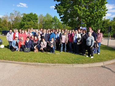 Gruppenbild Ortsbäuerinnen-Ausflug ins Nördlinger Ries