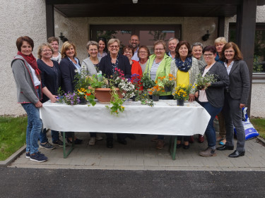 Pflanzaktion Landfrauen Niederbayern