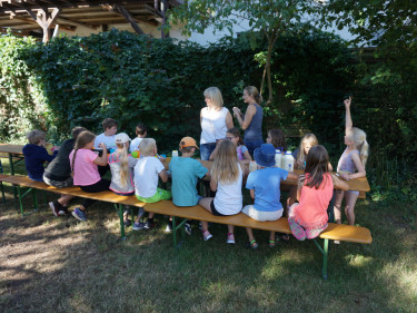 Grundschule Rednitzhembach am Milchviehbetrieb