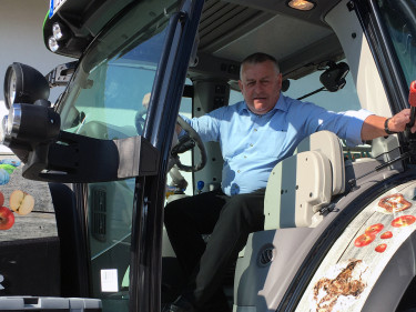 Bauernpräsident beim beim Start der Traktortour. 