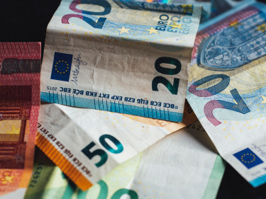 Geld sparen beim Beitrag für die Alterskasse