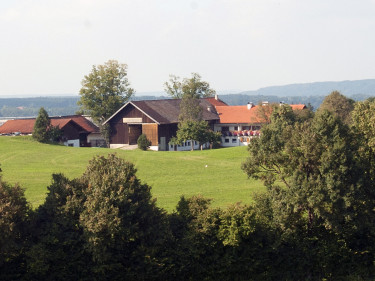 Bauernhof in ländlicher Gegend.
