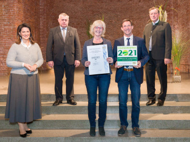 2021-11-19-Staatsehrenpreis-für-Betrieb-Götz