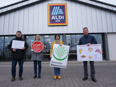 2022-02-07-#Haltungswechsel bei Aldi in Schwandorf