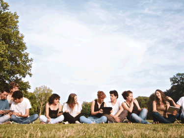 2022-06-14_think-tank_c_juripozzi-stockadobecom.png