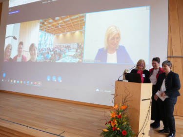 Kreisbaeuerinnenseminar in Herrsching. 
