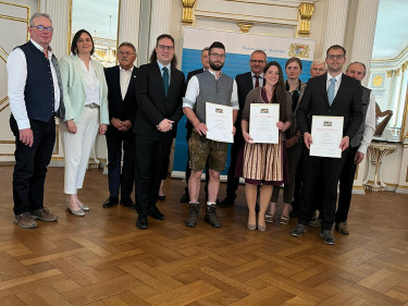 2023-06-15-Übergabe Meisterbriefe