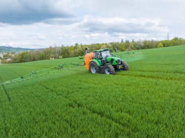 Düngung Traktor 