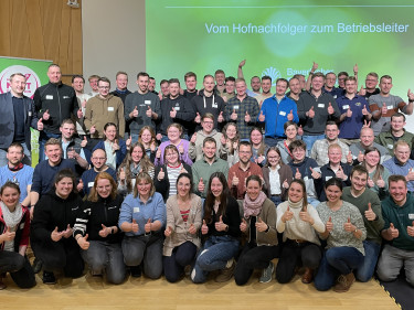 Gruppenfoto von jungen Leuten bei den Jungunternehmertagen