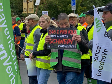 Katastrophale Erzeugerpreise setzen den Bauern schwer zu.