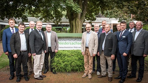 Gruppe von süddeutschen Landwirten beim Besuch der Landwirtschaftskammer Niedersachsen