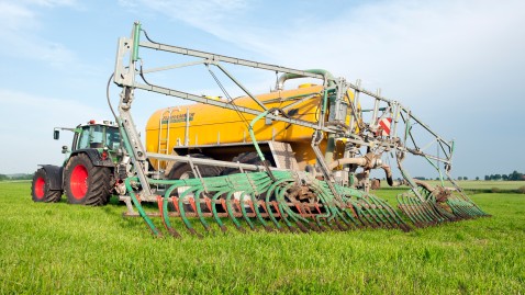 Präzise Düngung auf einem Feld