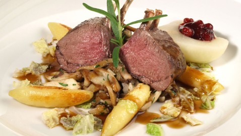 Lammfleisch auf Schupfnudeln