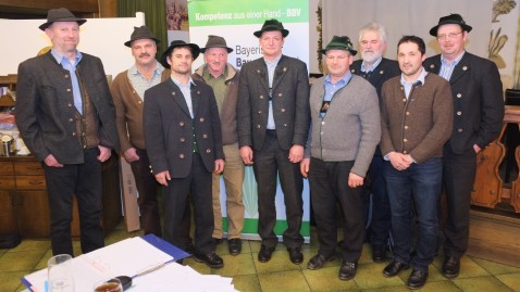 Kreisobmann Klaussolleder wird von den Ortsobmännern am 24.1.2018 gewählt und es wird die ganze Kreisvorstansschaft gezeigt.