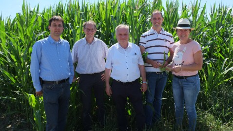 von links: Dr. Michael Schwertl, AELF WM, BBV-Geschäftsführer Thomas Müller, Kreisobmann Georg Zankl, Kreisbäuerin Anita Painhofer, stellv.  Kreisobmann Stefan Dellinger 