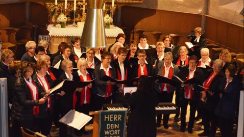 Landfrauenchor singt in Weiltingen