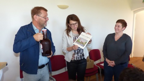 Josef Epp mit Organisatorinnen Landfrauenbrunch