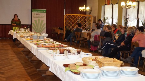 2018-11-19 Genuss und Fortbildung beim Landfrauenfrühstück