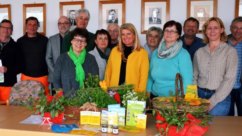 Gruppenbild Markt Erlbach summt und brummt