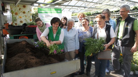 Die Teilnehmer der Aktion mit Landfrau Anni Hindelang