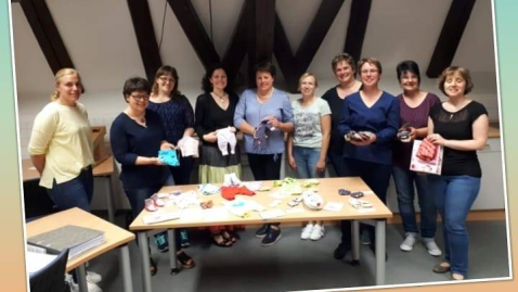 Gruppenbild Landfrauenvorstandschaft und Vorstand Sternenkinder und Frühchen