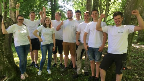 Die Siegergruppe beim Bundesentscheid des Berufswettbewerbs in Herrsching. 
