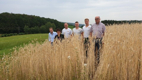 Erntepressegespräch im Roggenfeld