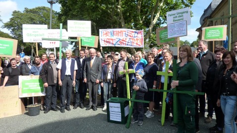 Demonstration der Bauern vor dem Kloster Banz