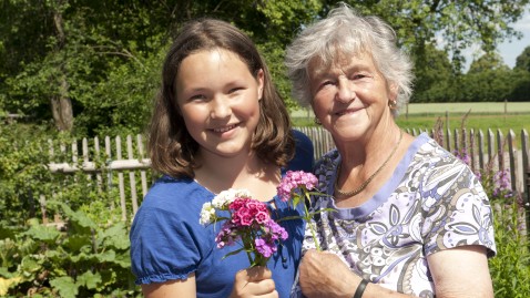 Betreuung und Vorsorge jung und alt Blumen