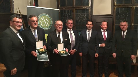 Ehrnung Hermann und Sonnleitner mit Max Schönleutner Medaille