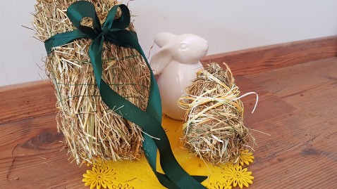 Deko für Ostern einfach aus Heu