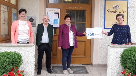 Kreisbäuerin Christine Sulzenbacher beim Stroblwirt in Oberhausen