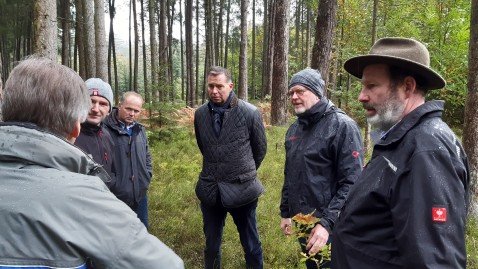 2020-10-16 Waldbegehung mit MdB Mayer