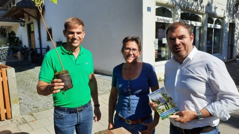 Kreisbäuerin Dirl im Gespräch mit Abgeordneten Florian Hahn