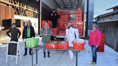 Abholung der bestellten Schweinehälften in Farchant