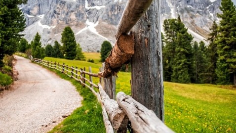 Wanderweg Alpen