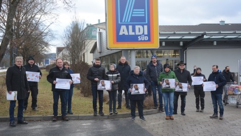 2022-02-05 Aldi Neumarkt 'Haltungswechsel