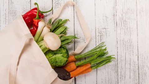 Einkaufstasche voll Gemüse