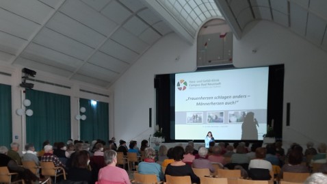 2022-04-06-Frauenherzen-schlagen-anders