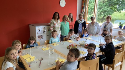 Landfrauen machen Schule in Dingolfing