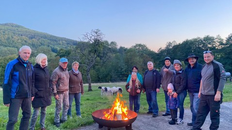 Mahnfeuer in Wildflecken gegen die unkontrollierte Ausbreitung von Wölfen