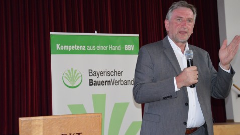 Herr Felßner im Referat