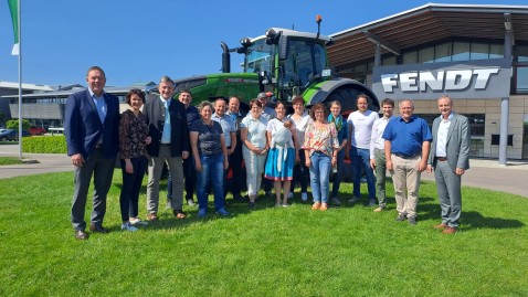 Präsident Felßner mit Kreisvorstandschaft Ostallgäu