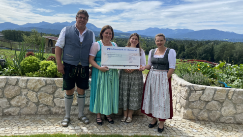 Familie Waldschütz spendet an Dorfhelferinnenverein