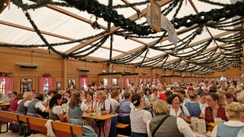 Landfrauen auf der Oidn Wiesn