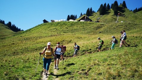 Almwanderung der Landfrauen