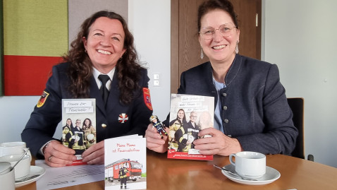 Landesbäuerin Singer und Frauenbeauftragten des Landesfeuerwehrverbands