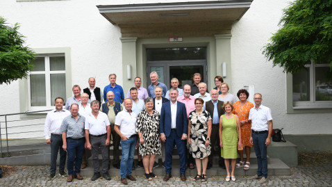 Gruppenfoto mit Präsident Felßner