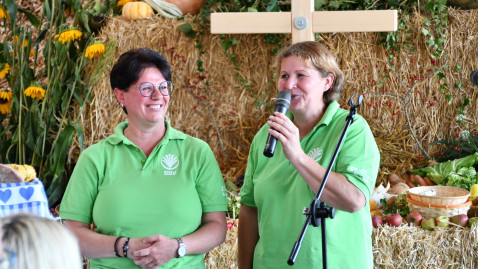Begrüßung beim Tag der Landwirtschaft der Vorsitzenden Katrin Lang und Tanja Strobl